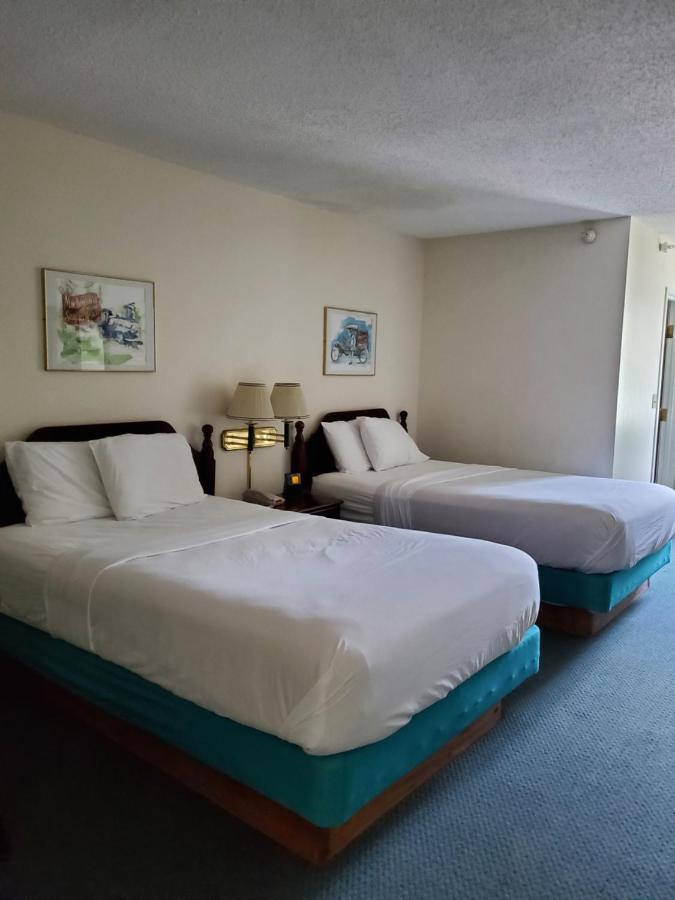 Voyager Inn Saint Ignace Kültér fotó