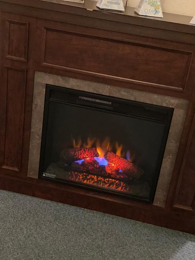 Voyager Inn Saint Ignace Kültér fotó