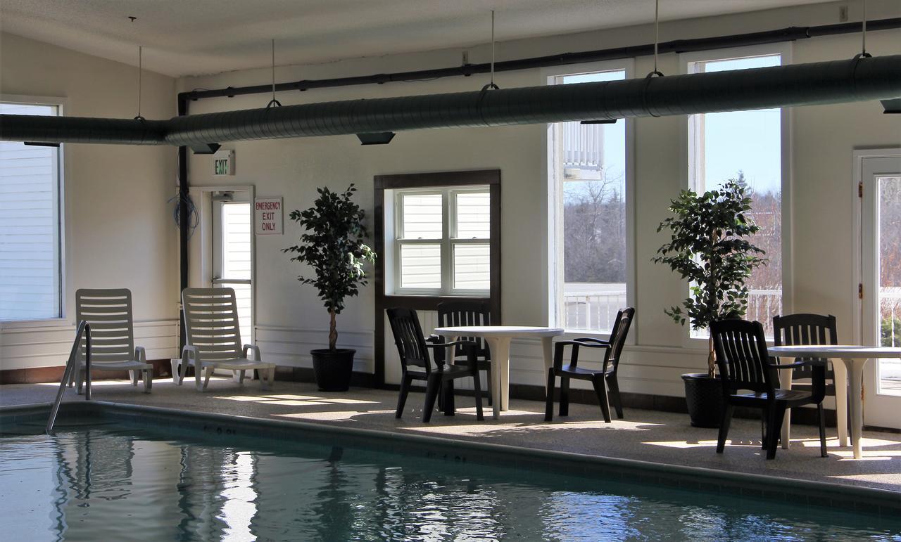Voyager Inn Saint Ignace Kültér fotó