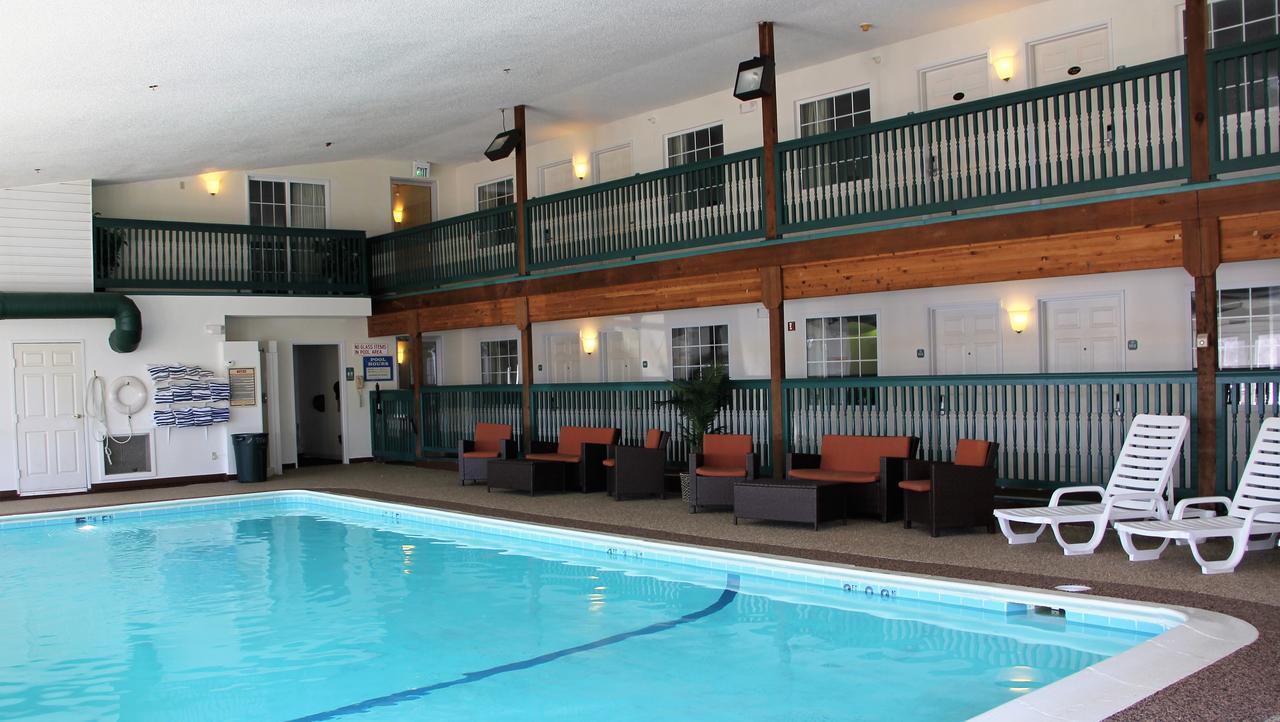Voyager Inn Saint Ignace Kültér fotó